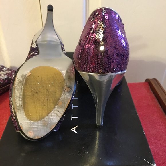 Purple and silver sequins - Picture 2 of 3